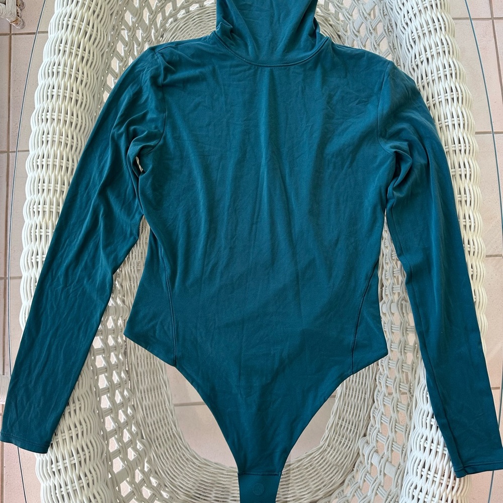 Lululemon Athletica bodysuit teal
